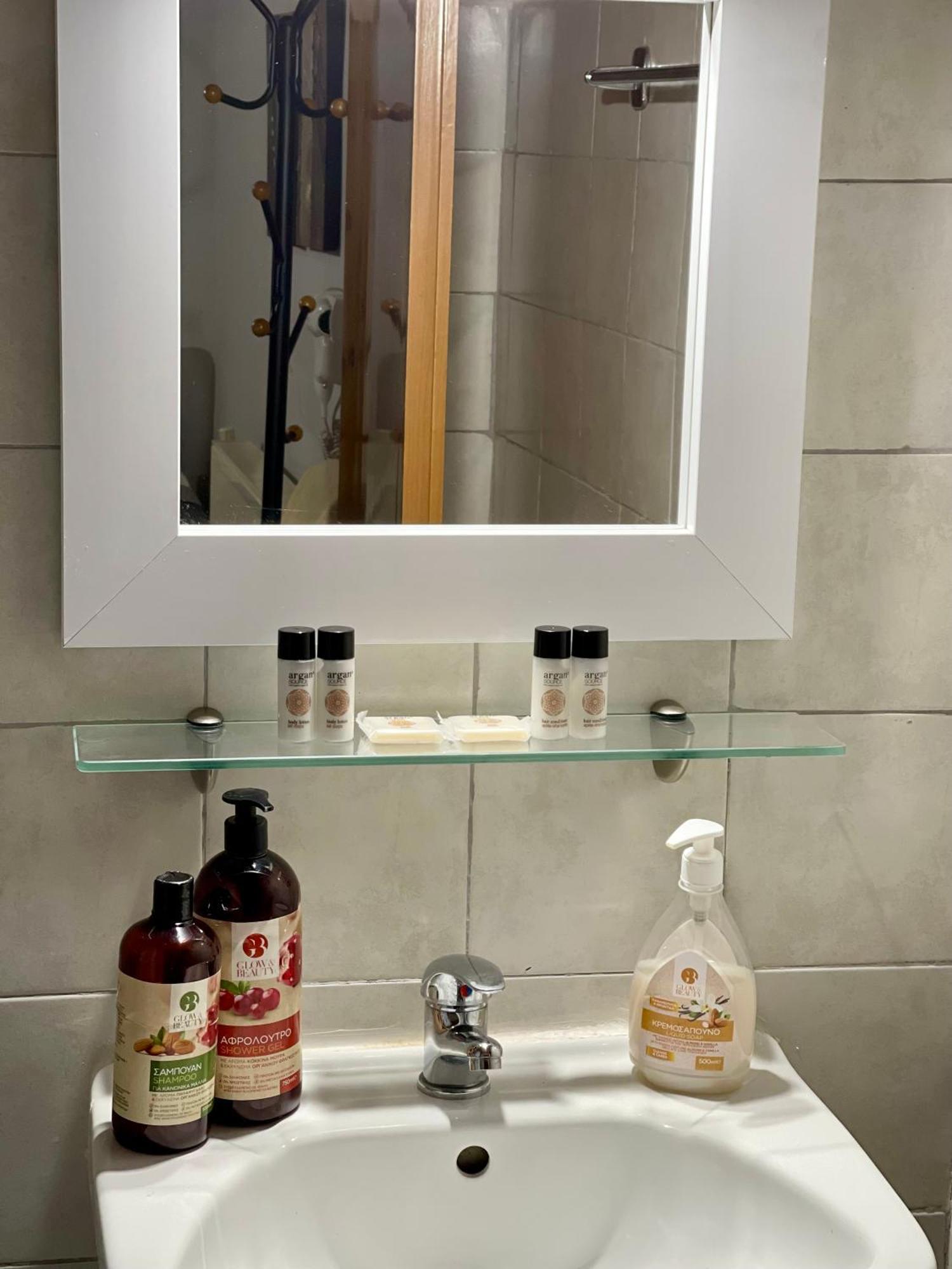 Guesthouse Tsoka Órma Екстериор снимка
