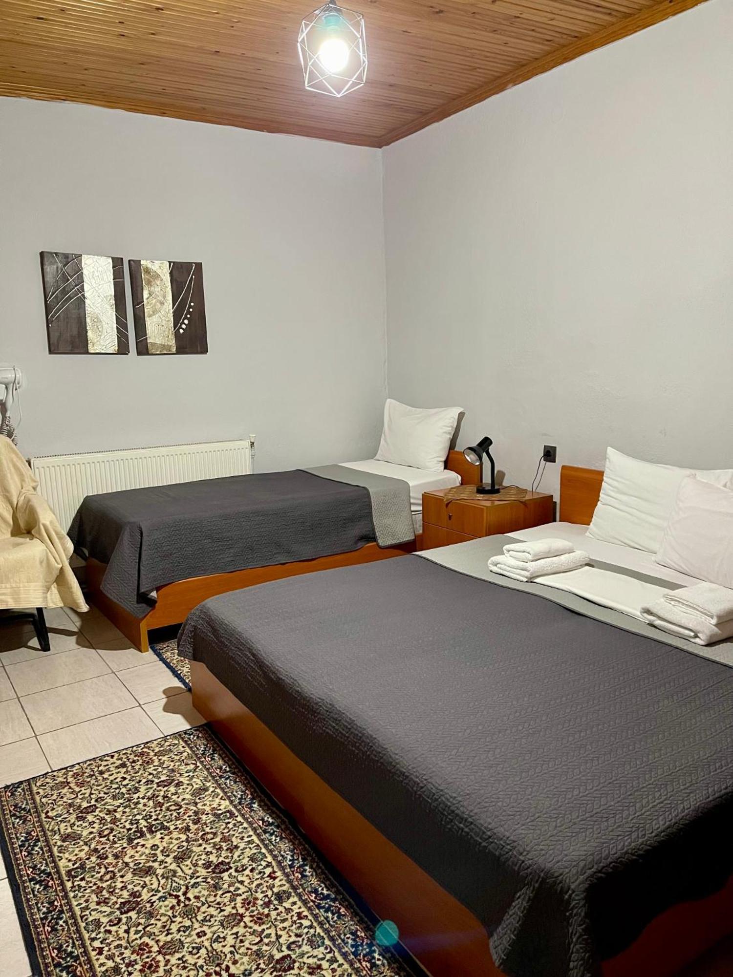 Guesthouse Tsoka Órma Екстериор снимка
