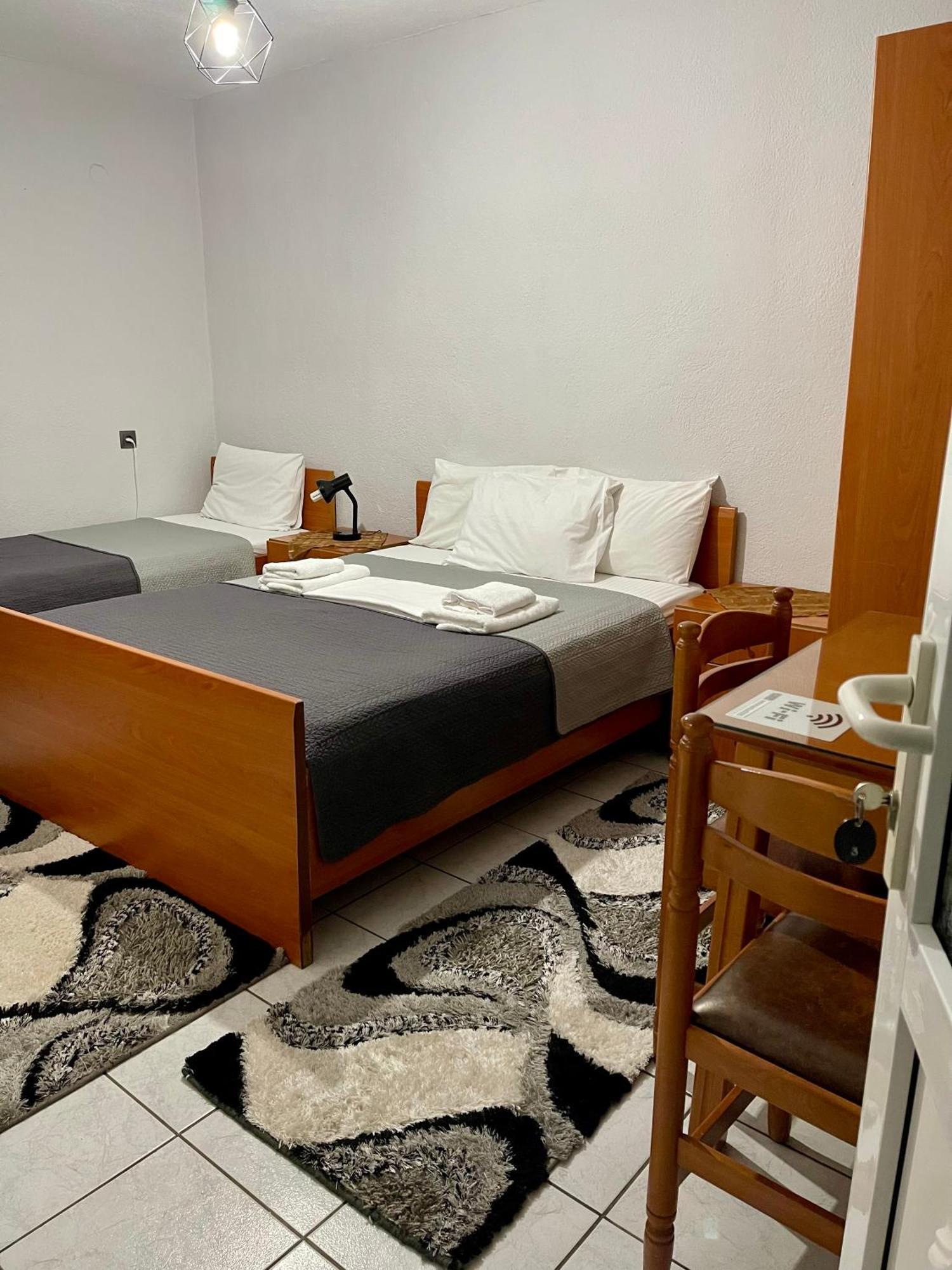 Guesthouse Tsoka Órma Екстериор снимка