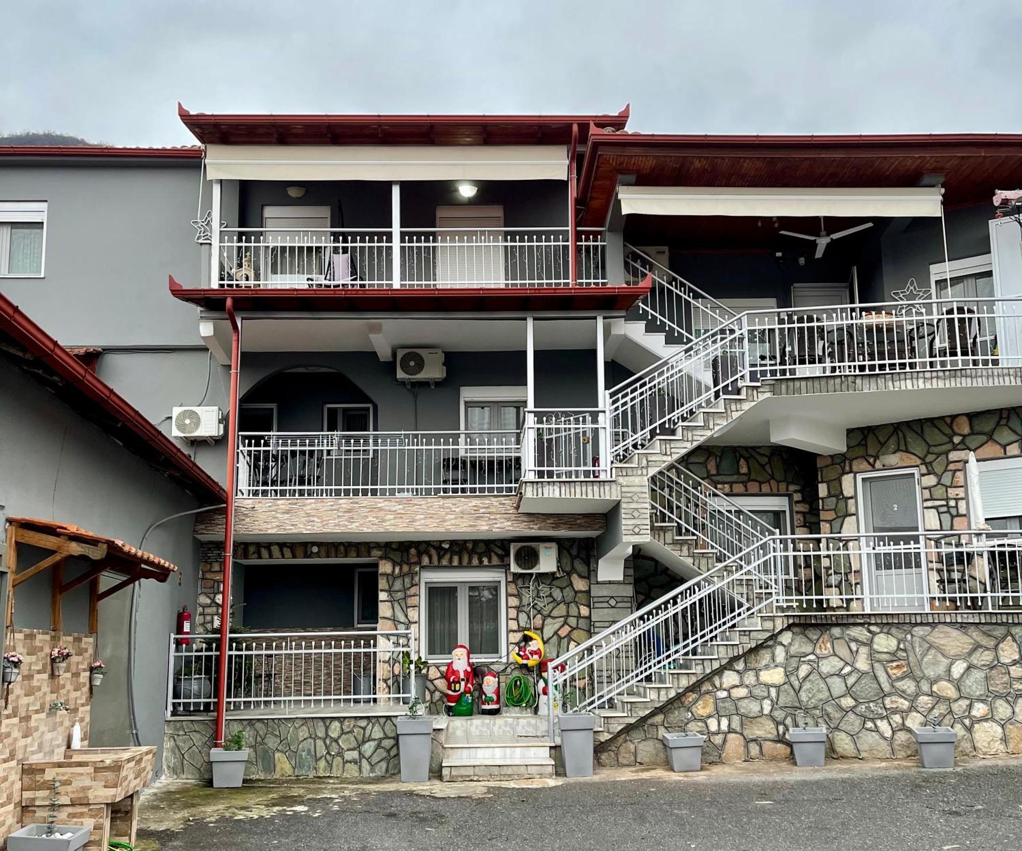 Guesthouse Tsoka Órma Екстериор снимка